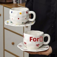 Ensemble tasse à café et soucoupe en céramique peinte à la main, style Instagram, pour le commerce international, design frais et mignon pour femmes