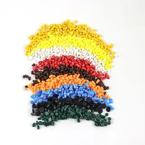 Différentes couleurs de haute qualité granulés de pvc colorés flexibles pour tuyau en PVC