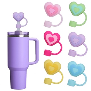 Accessoires personnalisables pour gobelets : Capuchons de paille en forme de cœur de 10 mm – Couvercles réutilisables en plastique pour boissons, motifs de dessins animés - Product Image 3