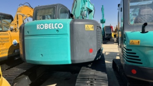 รถขุดตีนตะขาบ Kobelco SK135SR มือสองราคาถูก น้ำหนัก 13.5 ตัน เครื่องยนต์เดิม ได้รับการรับรอง EPA ปั๊มไฮดรอลิก PLC เกียร์ มอเตอร์ แบริ่ง - Product Image 5