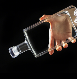 Botella de Whisky de Vidrio de Lujo Personalizada de 500 ml, 100 ml, 200 ml, con Fondo Plano, Tapa con Diseño de Montaña, para Licores - Product Image 4