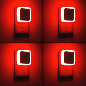 Lot de 4 veilleuses LED <span class=keywords><strong>à</strong></span> brancher avec capteur de lumière intégré, lampe de nuit <span class=keywords><strong>à</strong></span> lumière douce pour couloir domestique - Product Image 1