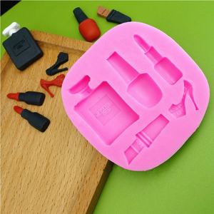 Molde de Silicona 3D para Decoración de Pasteles, Chocolate, Dulces, con Diseño de Perfume, Esmalte de Uñas, Lápiz Labial y Tacón Alto - Product Image 6