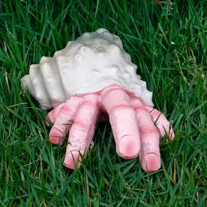 Patung kepiting jari Halloween, mainan siput dekorasi tangan resin taman