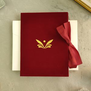 Vintage Dark Green Velvet Box Personalized Photo Wedding Invitation Box Save the Date QR Code Caja De Terciopelo Invitación Boda - Product Image 4