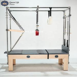 Queenlife Machine de Pilates Cadillac complète pour l'entraînement des muscles du tronc, équipement de luxe avec appui-tête et repose-bras réglables - Product Image 1