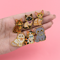 Broches en métal chat mignon, épingles émaillées en alliage de zinc, badges imprimés UV, décorations souvenirs pour sacs et vêtements