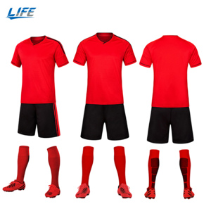 Maillot de supporter de l'équipe locale Édition Été 2026 – Tenue professionnelle de <span class=keywords><strong>match</strong></span> respirante et à séchage rapide avec numéro et insignes personnalisables - Product Image 1