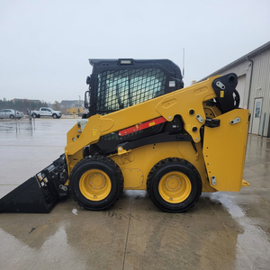 ขายรถตักล้อยาง CAT Loader Skid Steer Loader Cat 250 ดีเซล อุปกรณ์ก่อสร้างสำหรับงานฟาร์มและงานไซต์งาน - Product Image 1
