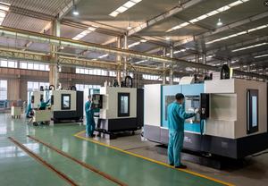 Centro de Mecanizado <span class=keywords><strong>Vertical</strong></span> DMTG VMC1270, Fresadora de Metal de Alta Precisión, Totalmente Automática, la Más Vendida en Rusia - Product Image 3