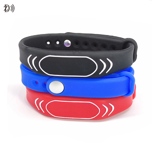 Tùy chỉnh không dùng tiền mặt thanh toán ntag213/Ntag215/ntag216 NFC 13.56Mhz có thể điều chỉnh NFC Vòng đeo tay RFID Silicone dây đeo cổ tay - Product Image 2