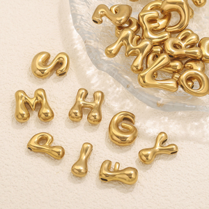 Charm Deslizable con Letras en Relieve |   Colgante de Letra Burbuja de Acero Inoxidable PVD |   Cuentas de Letras Acolchadas Premium para la Creación de Joyería DIY - Product Image 4
