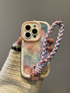 Coque de téléphone anti-chute pour <span class=keywords><strong>iPhone</strong></span> 14, 15 Pro, 12 Pro, avec bracelet coloré motif cœur graffiti et visière intégrée, nouvelle collection - Product Image 1