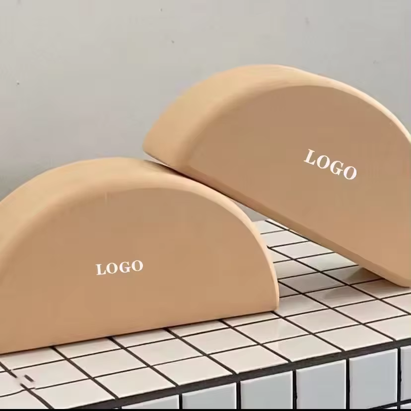 Brique de yoga demi-cercle noire