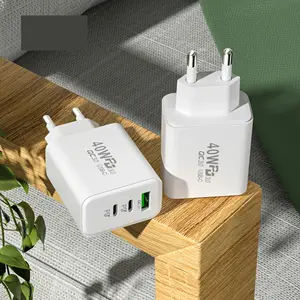 Pengisi daya Cepat USB Tipe C 40W 4 port, adaptor pengisian daya PD ponsel USB Tipe C 40W dengan colokan EU 3.0