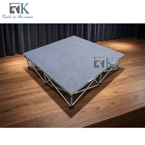 Plateforme de scène à installation par clés hexagonales avec rehausseur en aluminium et finition moquettée - Product Image 2