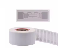 Étiquette RFID personnalisée 860-960 MHz pour le suivi des stocks