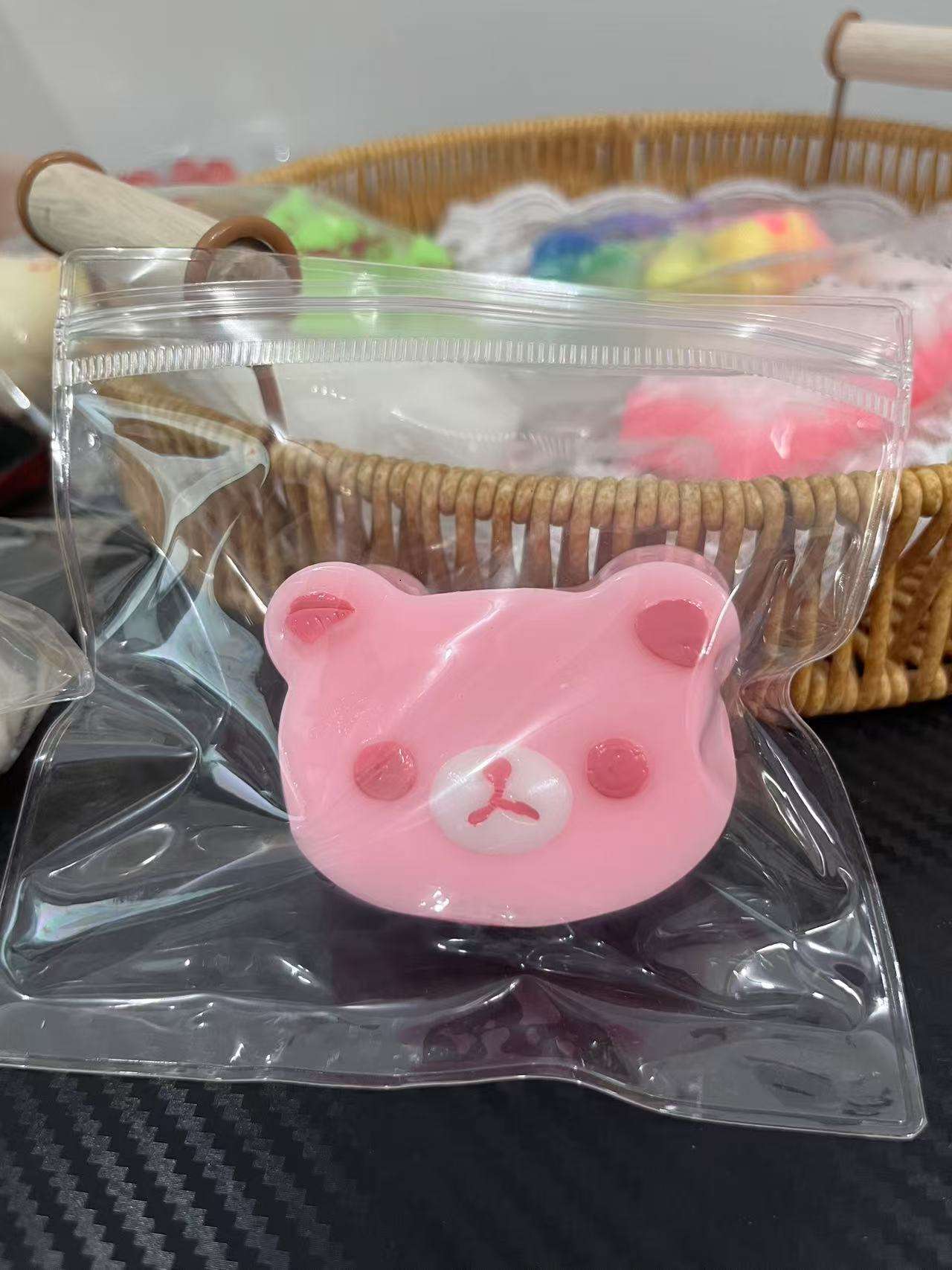 ริลลัคคุม่าสีชมพู