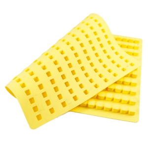 Hot Sells Eco Friendly Durable Non Stick BPA Free <b>Silicone</b> Gummy Molds Easy to Demould - Product Image 6