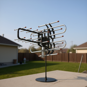 Antena de TV de Doble Frecuencia, Rango 45-860Mhz, Ganancia 22-38Db, Montaje en Poste Abierto Plateado - Product Image 2