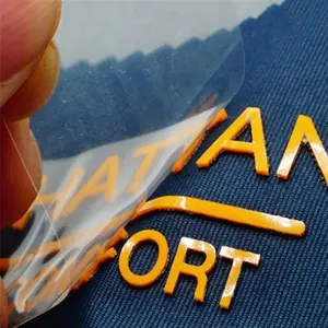 Gute Qualität 3D Custom Silikon Transferred Labels High Density Plast isol Wärme übertragungs etikett für T-Shirt Kleidung