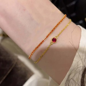 Bracelets en or avec cordes rouges et diamants rouges tressés à la main, empilés, sont à la mode, polyvalents et sophistiqués, parfaits pour votre signe du zodiaque. - Product Image 4