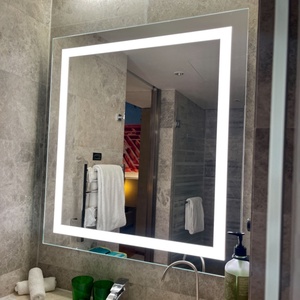 <span class=keywords><strong>Miroir</strong></span> de salle de bain d'hôtel rectangulaire moderne à LED sans cadre, <span class=keywords><strong>chauffant</strong></span>, anti-buée, certifié IP66, certifié ETL, logo personnalisé - Product Image 1