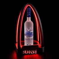 Présentoir Lumineux LED Rechargeable Personnalisé pour Bouteilles de Vin, Bière et Spiritueux en Acrylique – Support Glorificateur de Bouteilles