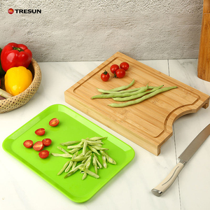 Tabla de cortar grande de bambú con bloque de madera y bandeja deslizante de plástico con ranuras para jugos, hecha de madera natural - Product Image 3