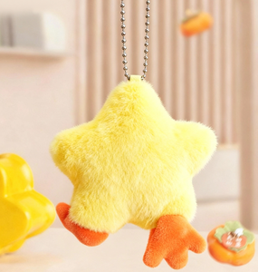 ชุดตุ๊กตาลูกไก่ดาวสีเหลือง พร้อมปีกและเท้ามีครีบ  แบบพวงกุญแจ  รับผลิตตามแบบ OEM ODM ขายส่งจำนวนมาก - Product Image 4