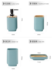 Ensemble d'accessoires <span class=keywords><strong>de</strong></span> <span class=keywords><strong>salle</strong></span> <span class=keywords><strong>de</strong></span> <span class=keywords><strong>bain</strong></span> en plastique carré élégant et écologique, personnalisé en usine, 6 pièces, avec couvercle en <span class=keywords><strong>bambou</strong></span>, comprenant une brosse <span class=keywords><strong>de</strong></span> toilette, une <span class=keywords><strong>poubelle</strong></span> et un porte-savon - Product Image 2