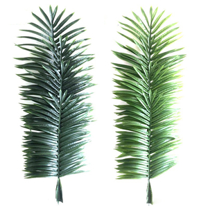Grandes feuilles <span class=keywords><strong>de</strong></span> <span class=keywords><strong>palmier</strong></span> artificielles recouvertes <span class=keywords><strong>de</strong></span> latex, branche <span class=keywords><strong>de</strong></span> <span class=keywords><strong>palmier</strong></span> Areca artificielle géante <span class=keywords><strong>de</strong></span> 1,4 m pour la décoration d'événements tropicaux et l'aménagement paysager - Product Image 1
