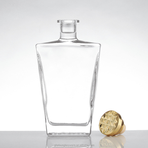 Bouteille d'alcool en verre antique de 100 ml en forme de cheval avec bouchon à vis pour <span class=keywords><strong>vodka</strong></span>, gin, whisky, rhum, tequila, liqueur - Product Image 5