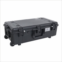 Bonne qualité 	 Valise à roulettes en plastique rigide, étanche IP67, résistante aux chocs IK10, pour équipement sportif, rangement de clubs de golf avec mousse