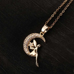 2025 nueva moda chica delicado collar oro <span class=keywords><strong>estrella</strong></span> y Luna circón colgante collar latón oro collar único para mujeres - Product Image 4