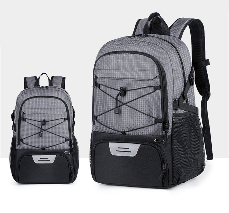 Modelo de nailon en color gris.