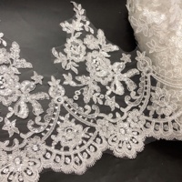 Garniture en dentelle florale ivoire brodée avec des paillettes pour mariage LT2589B