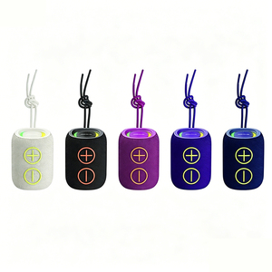 KBD-S300 <span class=keywords><strong>Graffiti</strong></span> Bluetooth5.2 RGB <span class=keywords><strong>Radio</strong></span> FM pleine gamme Rechargeable Portable TWS Mini haut-parleur extérieur - Product Image 1