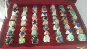 Anillos de piedras preciosas hechos a medida en tamaño 10 ideales para diseñadores de joyas y tiendas de accesorios de moda para reventa - Product Image 4