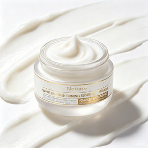 Crema Esencial Nutritiva, Hidratante, Enriquecedora de la Piel, Iluminadora y Blanqueadora con Ácido Ascórbico <span class=keywords><strong>para</strong></span> <span class=keywords><strong>el</strong></span> <span class=keywords><strong>Rostro</strong></span> 50ml - Product Image 3