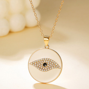 Collier transfrontalier européen-américain avec pendentif rond en acier inoxydable, diamant et œil porte-bonheur, chaîne de clavicule, bijoux de mode pour femmes - Product Image 3