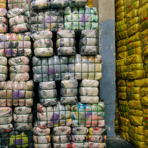 Second Hand Dicker Baumwoll pyjama Winter Warm Soft Pattern Button Rundhals ausschnitt Mixed Style Kleidung Gebrauchte Kleidung Bulk Bales - Product Image 1