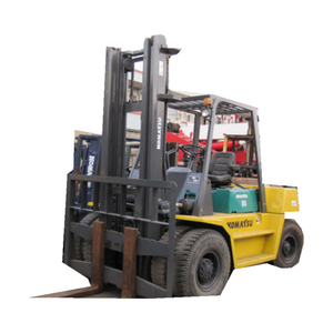 Montacargas Diésel Komatsu FD80 Usado de 8 Toneladas con Dimensiones de Horquilla de 1220x125x50, Mástil de Una/Dos/Tres Etapas para Uso en Almacenes de Contenedores - Product Image 1