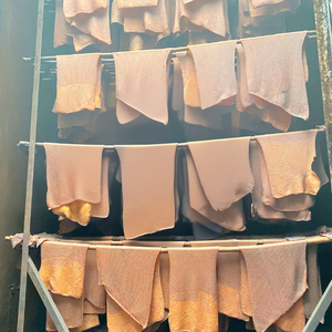 Caoutchouc naturel vietnamien RSS1/RSS3, feuilles nervurées fumées pour la production de pneus, applications de moulage, marque Ngoc Chau, Ho Chi Minh - Product Image 1