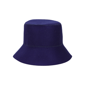 Un gorro de sauna de lana pura color índigo profundo que elimina todo lo que no es el montaje y el vapor. - Product Image 3