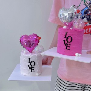 ท็อปเปอร์เค้กอะคริลิคสีดำเหลือบรุ้ง ลาย "รักน้ำผึ้งและความหวาน" สำหรับตกแต่งเค้กวันเกิด วันวาเลนไทน์ และวันแม่ - Product Image 2