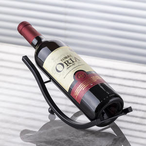 Estante para vinos Torre Oria con forma de barco, alambre de hierro, diseño moderno y lujoso para decoración de fiestas, capacidad de 750 ml - Product Image 1