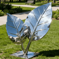 Grandes sculptures modernes en acier inoxydable en forme de feuille d'érable, statue d'art métallique soudée pour la décoration extérieure de parcs et villas