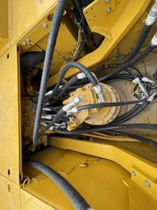 Excavatrice sur chenilles Caterpillar 336GC d'occasion, 36 tonnes, modèle 2023, moteur Cummins, boîte de vitesses en bon état, deuxième main - Product Image 4