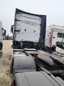 Mercedes - Cabeza Tractora de Servicio Pesado 6X4 Diésel con Transmisión Manual Euro 5 Usada para Transporte Logístico - Product Image 5